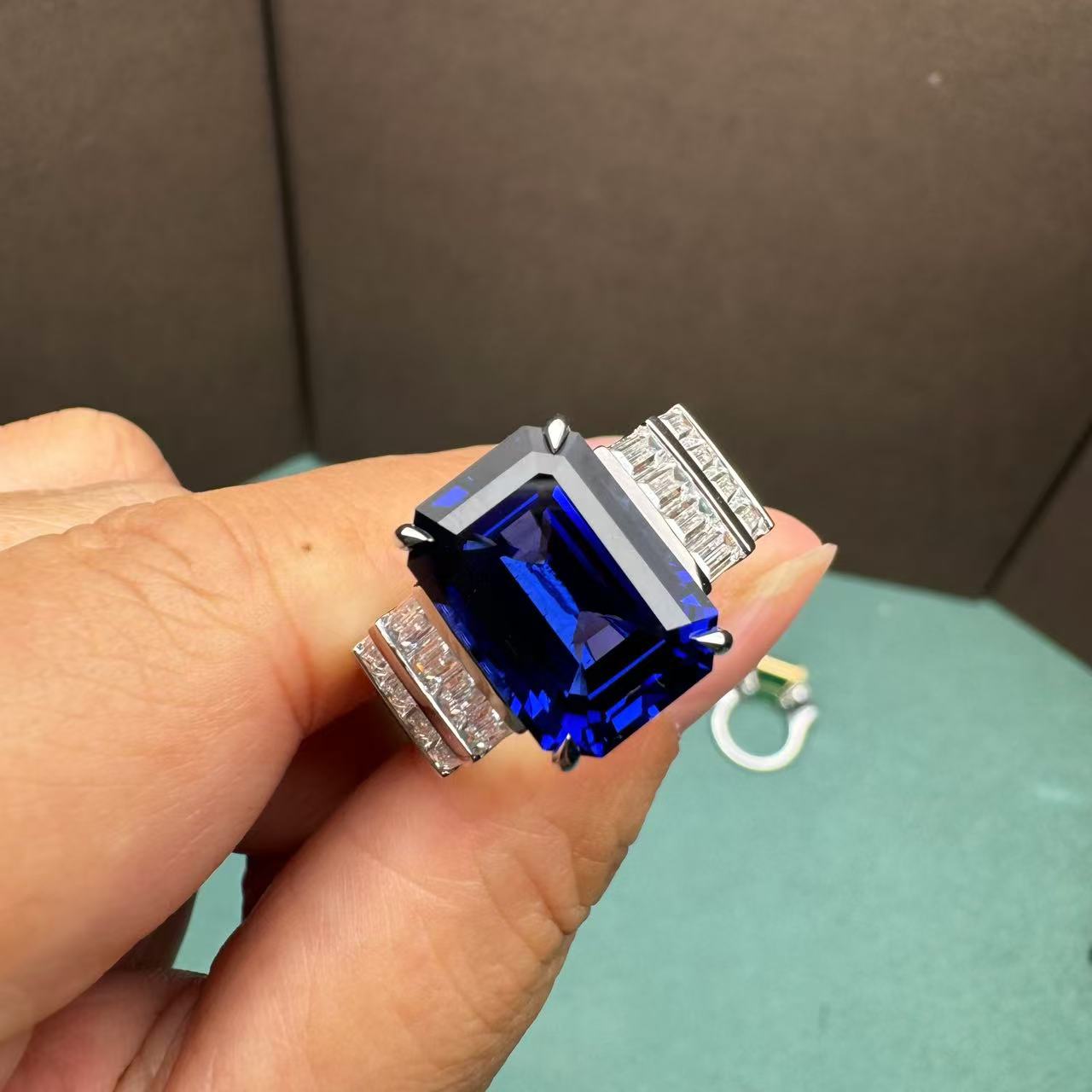 Pirmiana Custom Design 18k White Gold Ring for Women 10ct Lab Grown Sapphire And D VVS Moissanite Jewelry