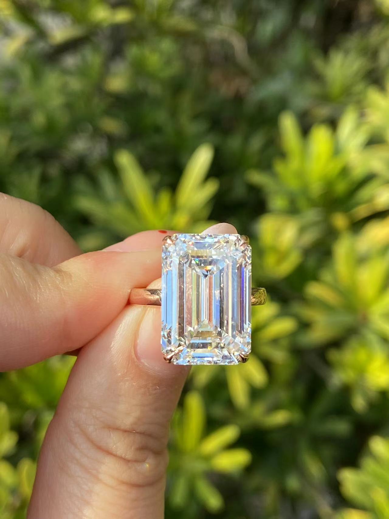 Pirmiana Custom Design 18k Rosa Gold Emerald Shape 12ct E Color Lab Grown Diamond Ring