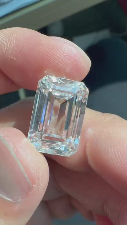 Pirmiana Excellent Quality 20ct Emerald Cut  Lab Grown Diamond F VS1 With IGI Certificate