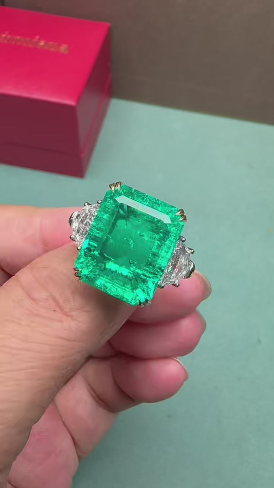 Pirmiana Custom Design 14K gold 13.08ct lab grown emerald ring