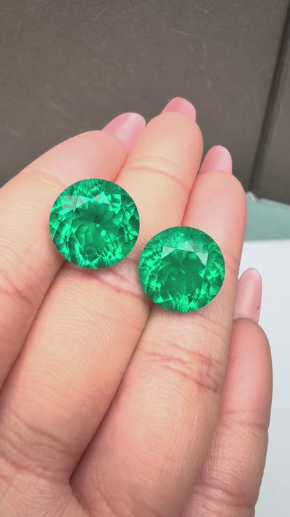 Pirmiana 13x13mm 8.2ct Round Shape Lab Grown Emerlad