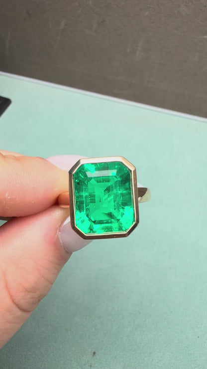 Pirmiana Hot Sale Classic Design Lab Grown Emerald 18k Gold Rings 10X12MM 5.6ct Lab Grown Emerald Girlfriend Gift