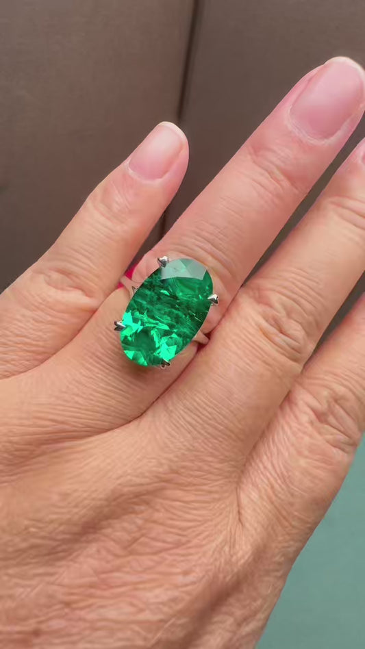 Pirmiana New 18K White gold 7.735ct Oval Lab Grown Emerald Ring Size Adjustable