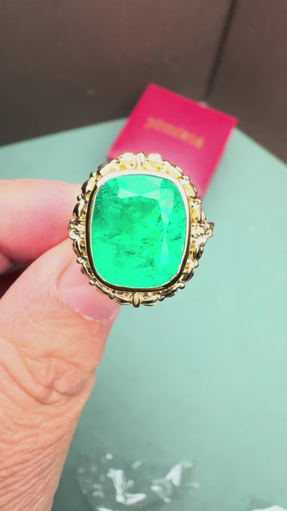Pirmiana Custom Design Retro Style 18K Yellow Gold 5.0ct Lab Grown Emerald Ring