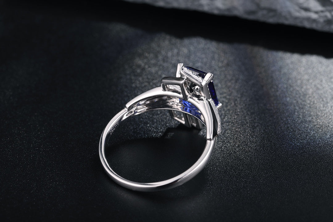 Pirmiana Jewelry 18K Gold 4.46ct Lab Grown Blue Sapphire Ring for Men Party Design