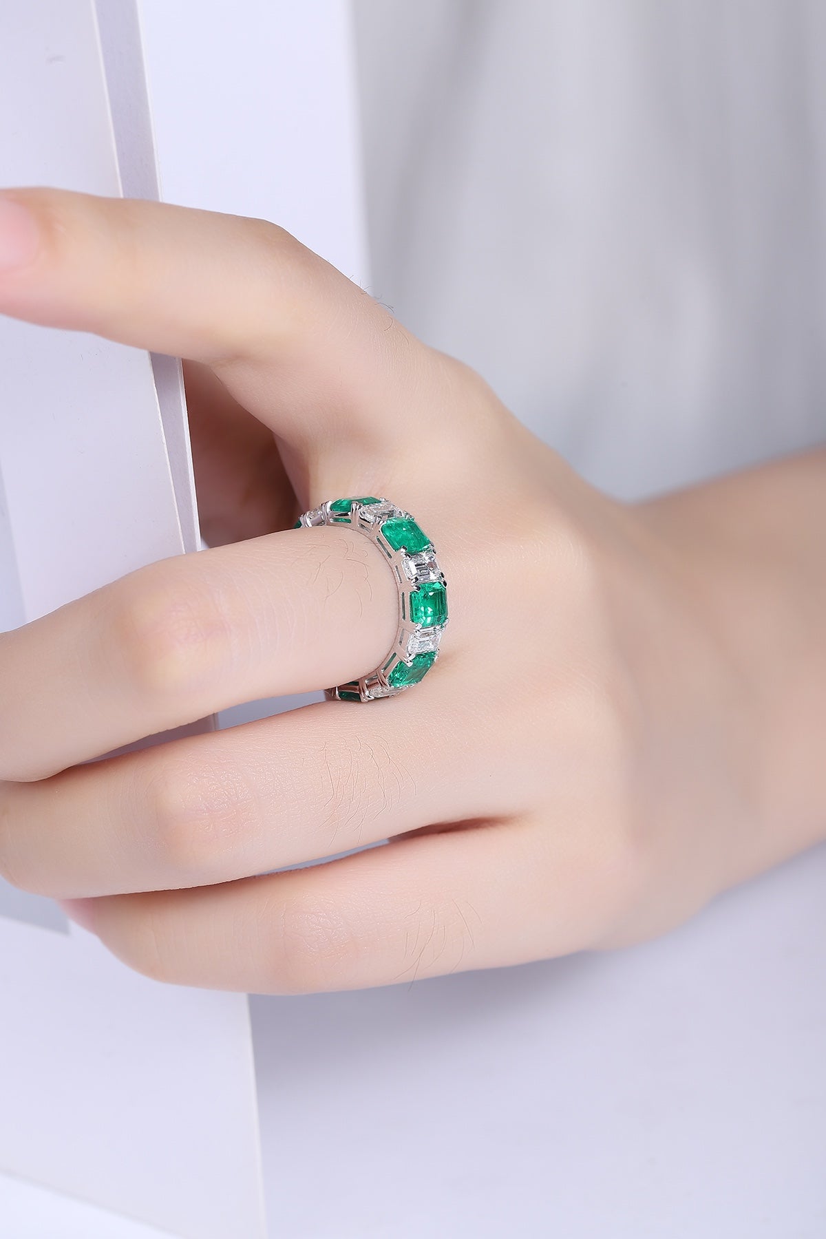 Pirmiana 2024 Hot Sale 18k Gold 3.88ct Lab Grown Emerald Ring Women Engagement Fashion Finger Gemstone Jewelry