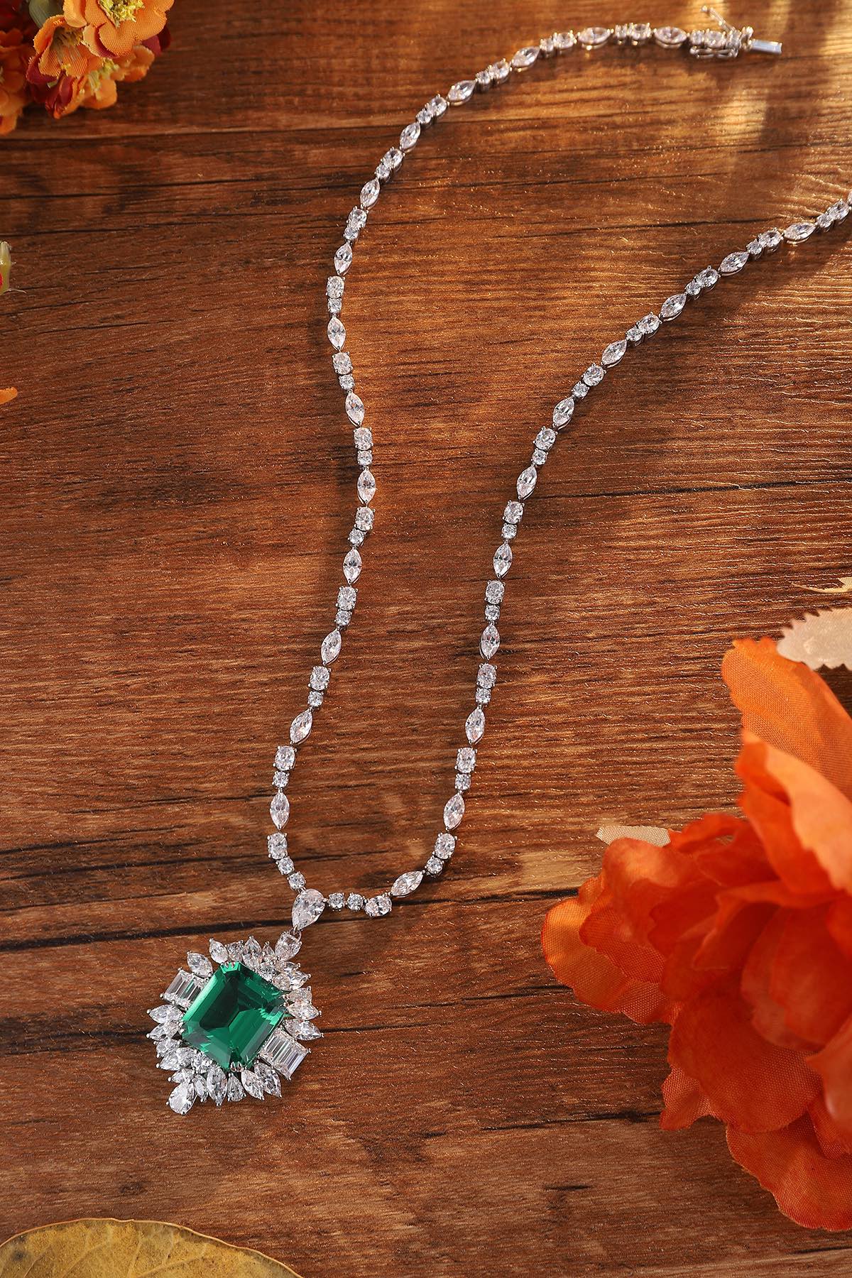 Pirmiana New Fashion 7.725ct Lab Grown Emerald Pendant Necklace S925 Silver Jewelry for Woman Gift Pendants