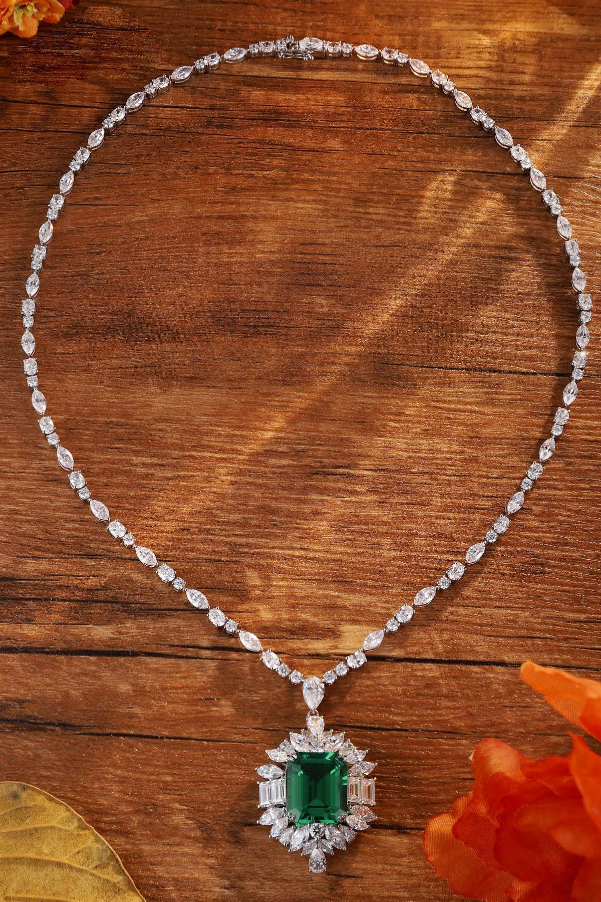 Pirmiana New Fashion 7.725ct Lab Grown Emerald Pendant Necklace S925 Silver Jewelry for Woman Gift Pendants