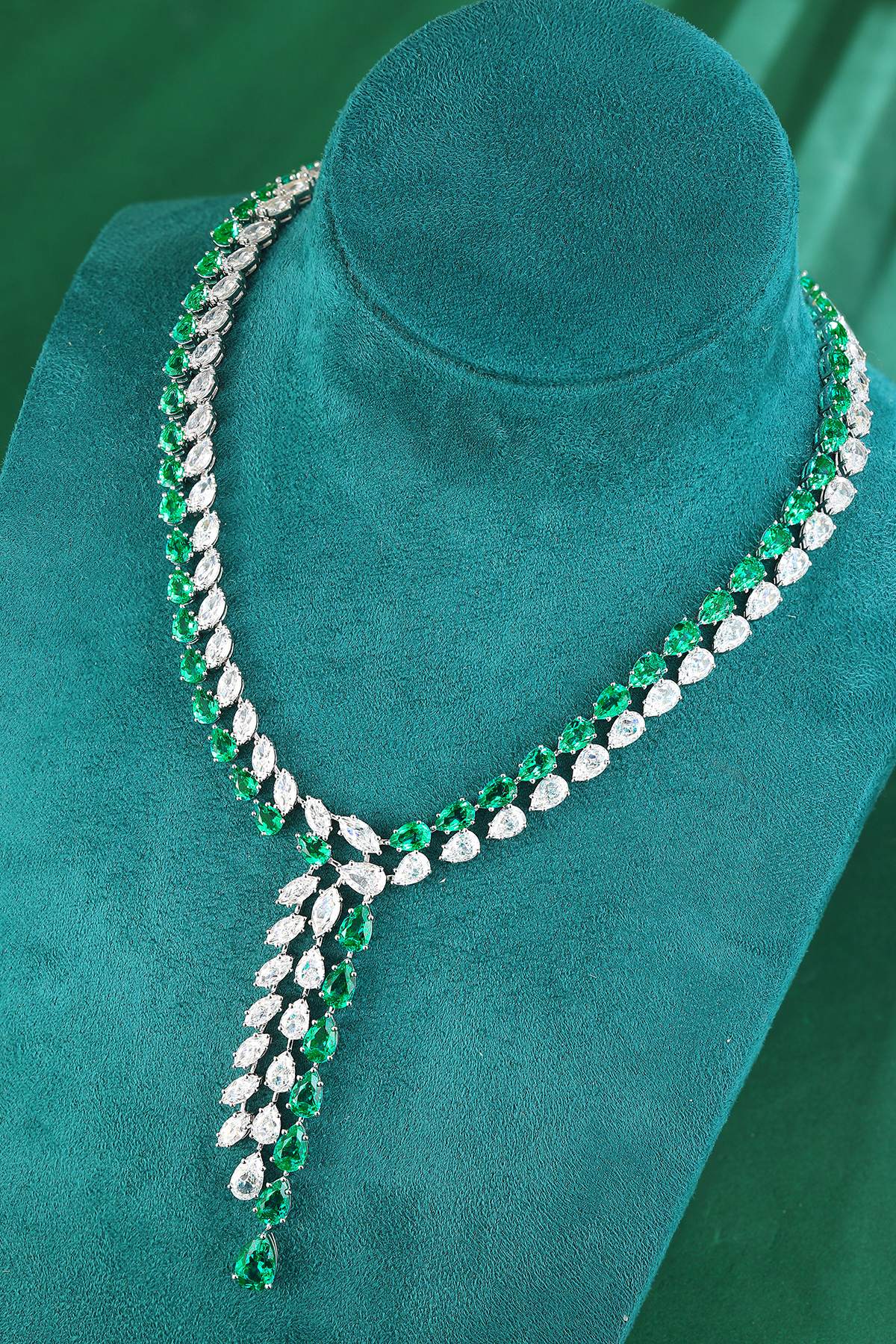 Pirmiana New Fashion 31.16ct Lab Grown Emerald Necklace S925 Silver Jewelry for Woman Gift Pendants