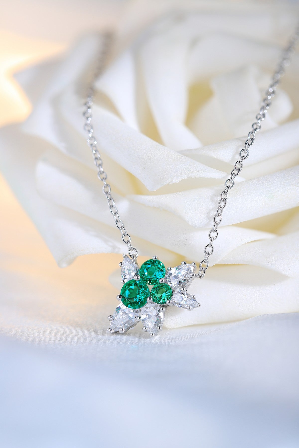 Pirmiana New Fashion 1.03ct Lab Grown Emerald Necklace S925 Silver Jewelry for Woman Gift Pendants