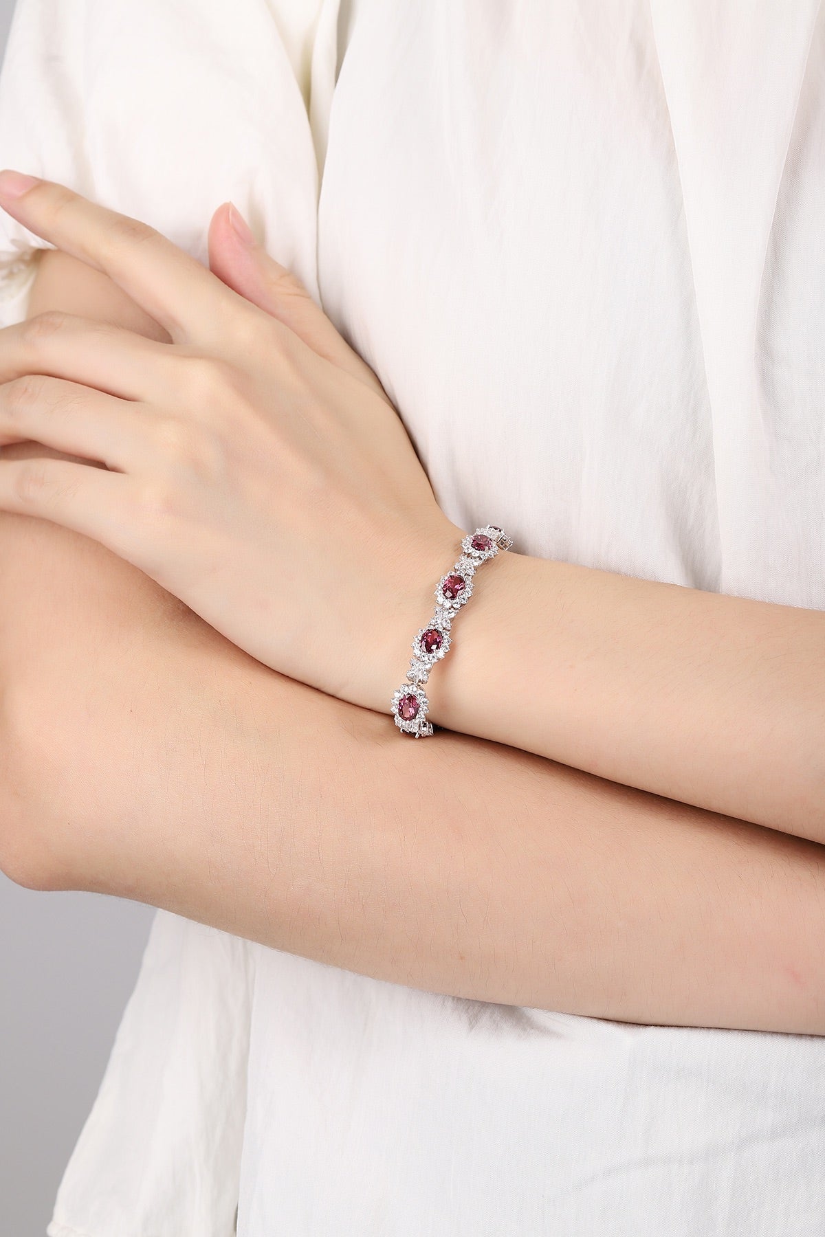 Pirmiana Fashion 11.185ct Natural Garnet Bracelet S925 Silver Jewelry Engagement Gift Women