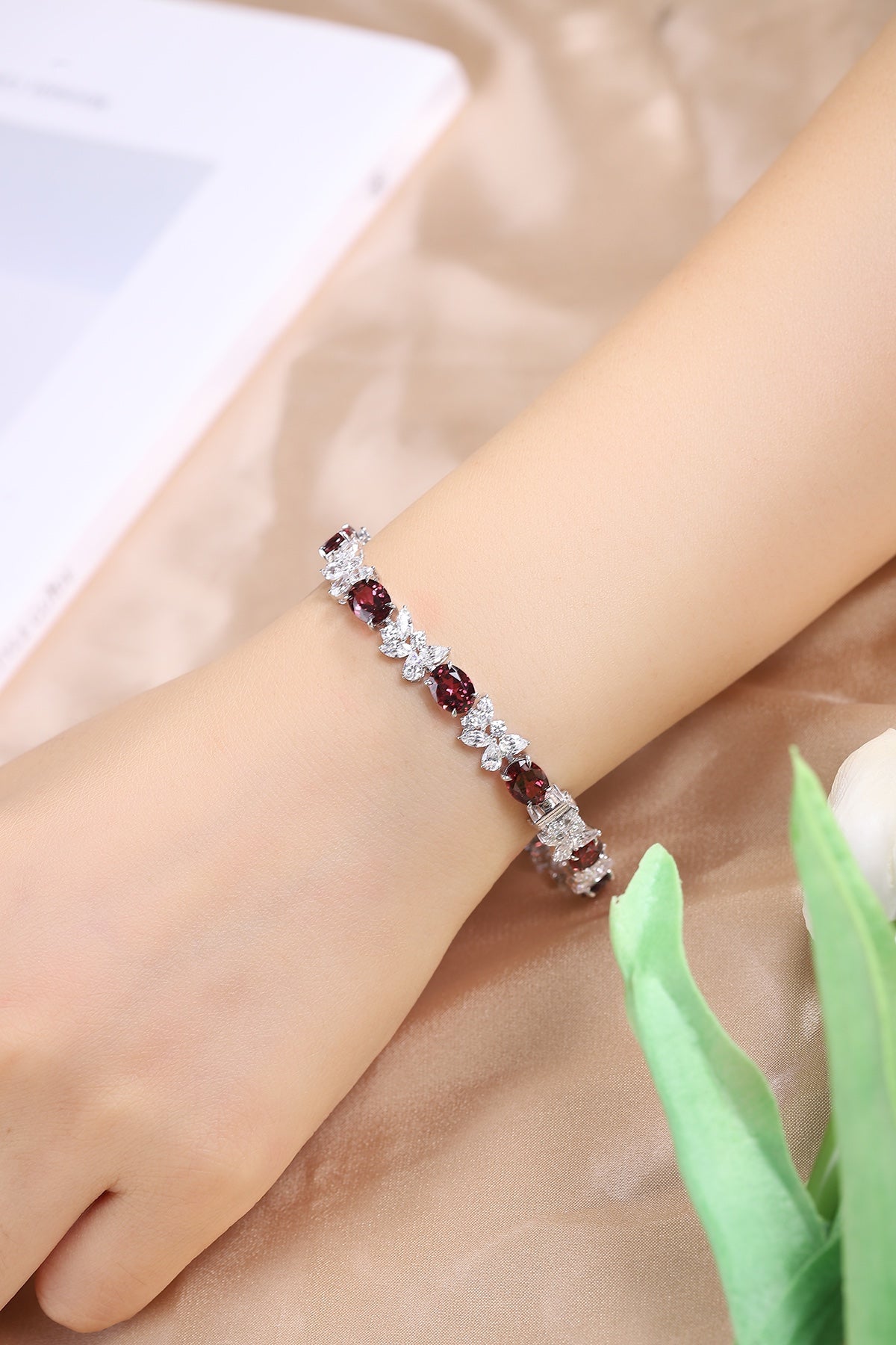 Pirmiana Fashion 15.83ct Natural Garnet Bracelet S925 Silver Jewelry Engagement Gift Women