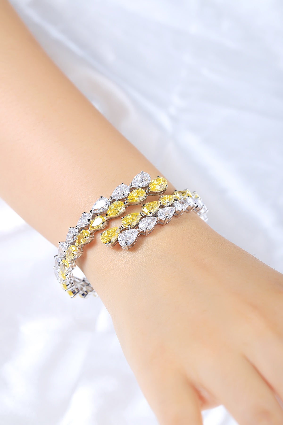Pirmiana New Fashion 32.67ct Pear Shape Simulated Diamond Bracelet S925 Silver Jewelry Engagement Gift Women